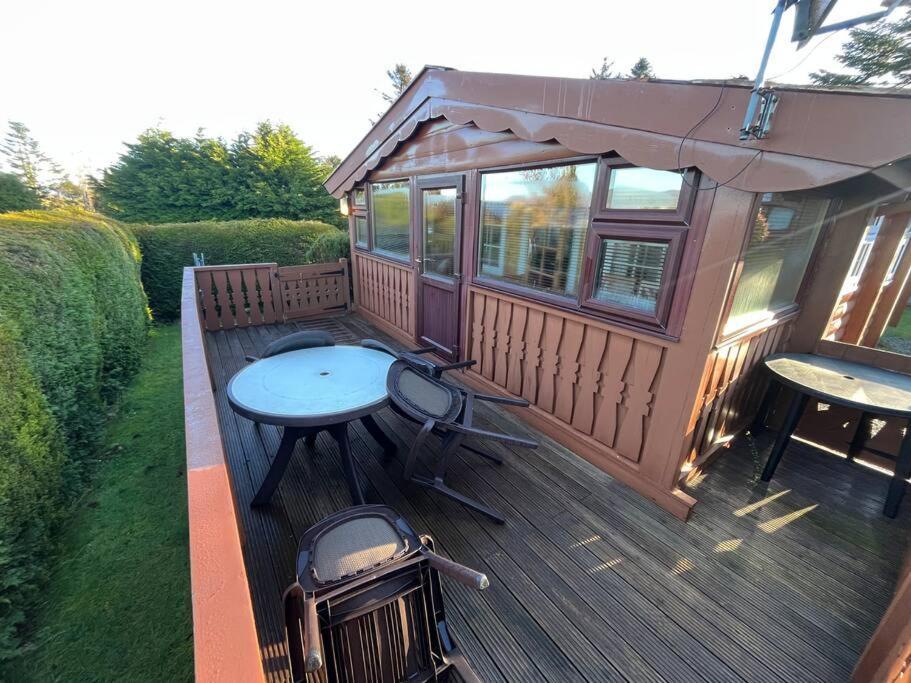 Snowdonia Escape Villa Trawsfynydd Exterior photo